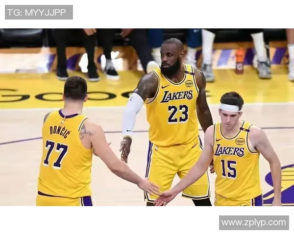 激战正酣篮网对决湖人直播精彩瞬间不容错过